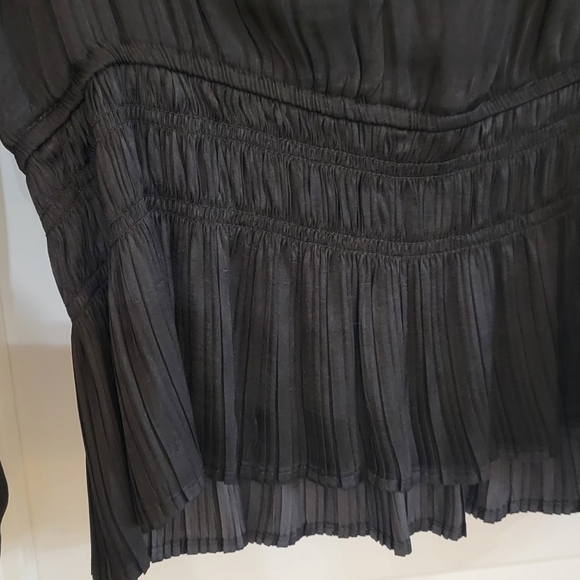 philosophy black silky pullover Dressy blouse with pleated bottom & sleeves sz m - Picture 2 of 6
